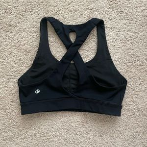 Lululemon sports bra